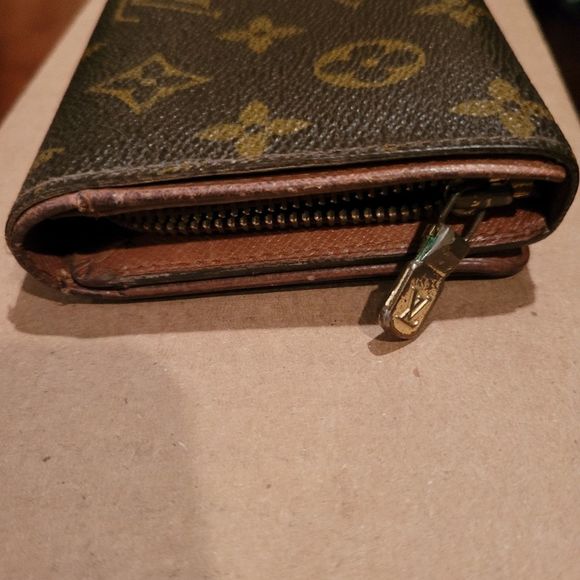 Louis Vuitton Monogram Bifold Wallet /P3094 - Picture 13 of 13